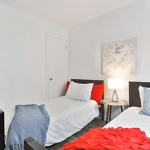 Free Parking - 2 Bedrooms - Full - In Beautiful Lachine - Near Water - 15 Minute Drive To Downtown Apartamento