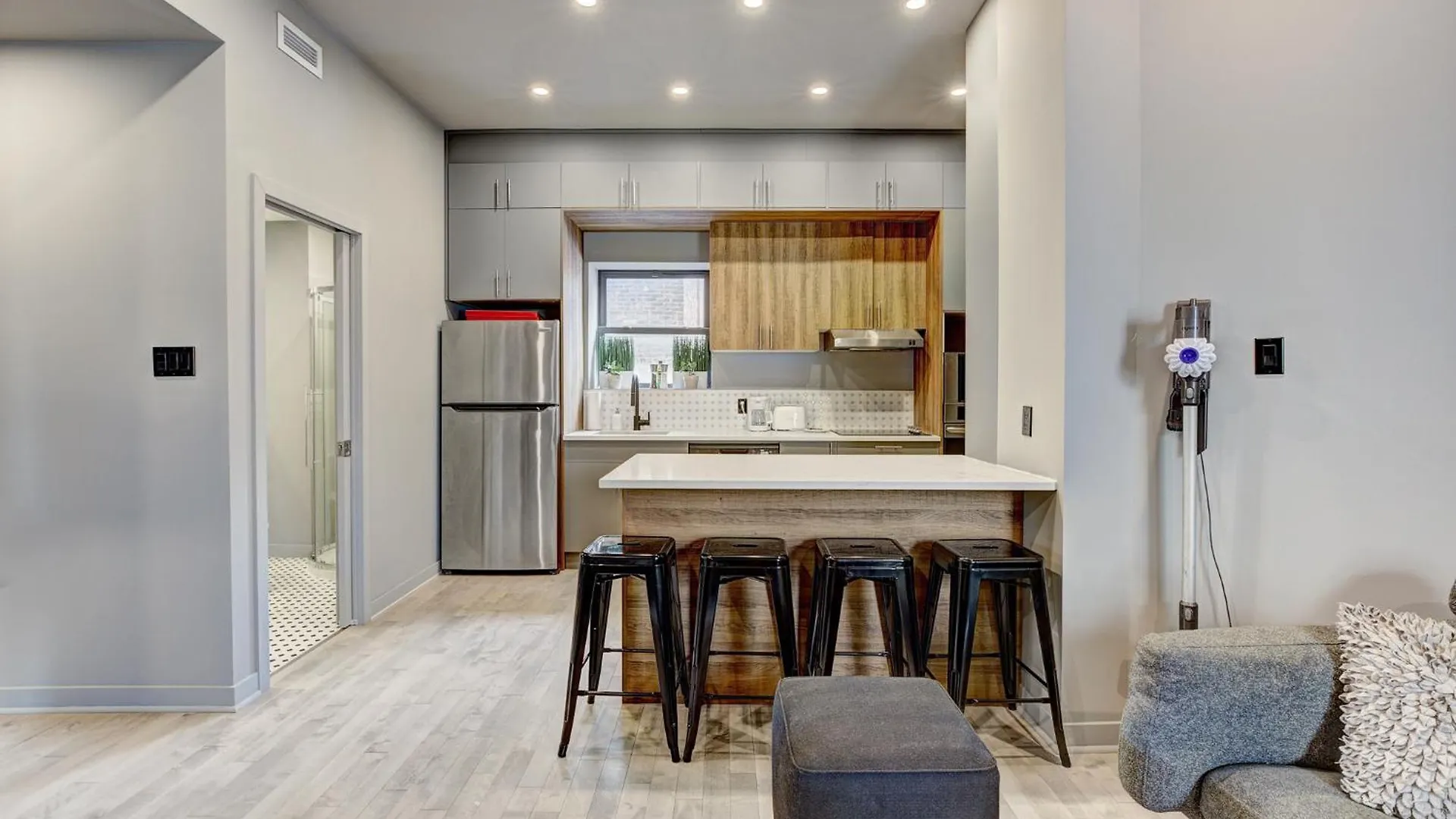 Stanley Court Apartments By Simplissimmo 0*, Montreal