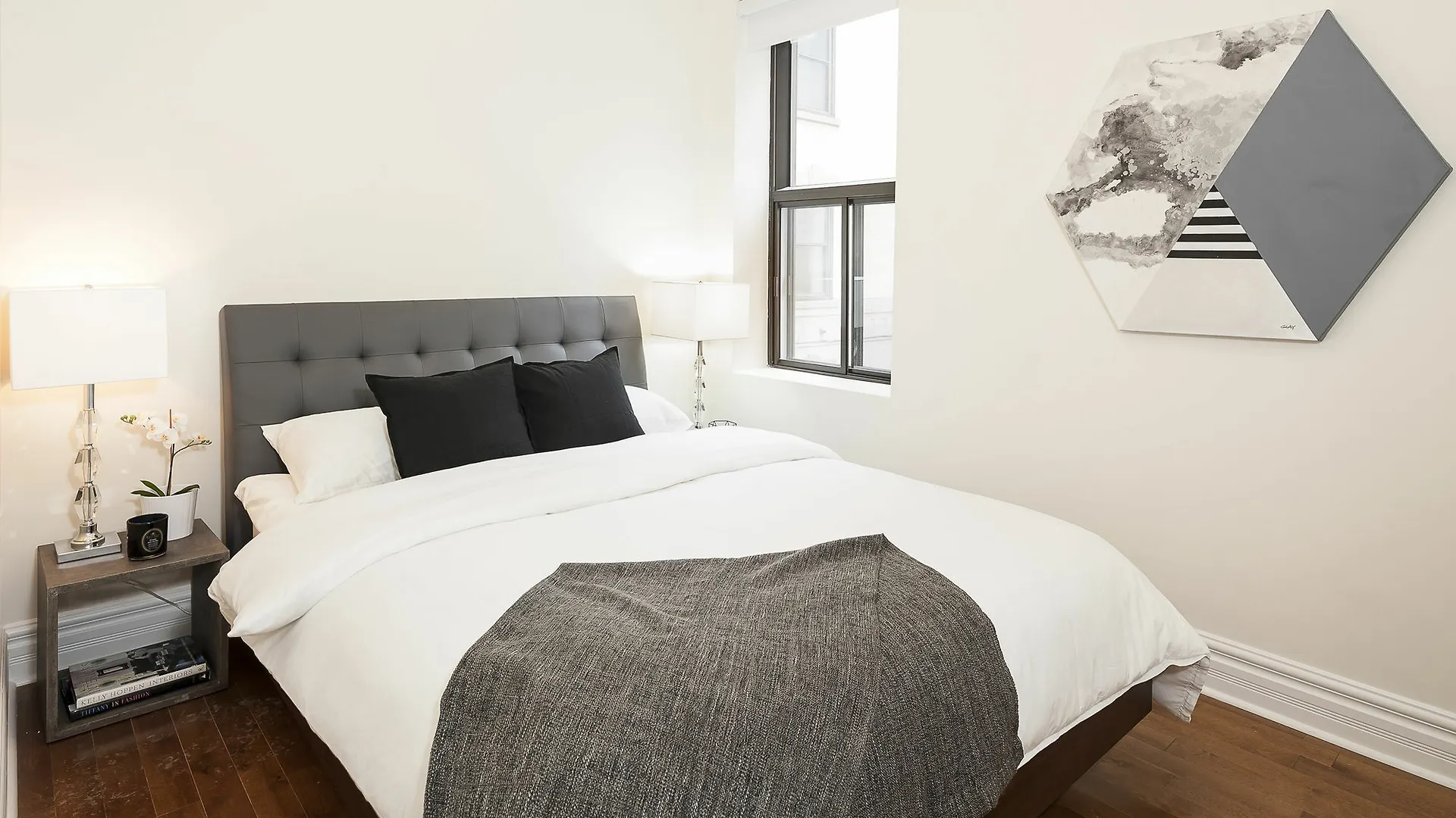 Stanley Court Apartments By Simplissimmo Canada